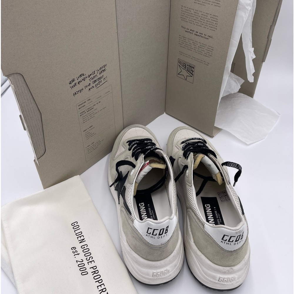 Golden Goose Running Sole in  gray suede and mesh with black leather star - Picture 4 of 9